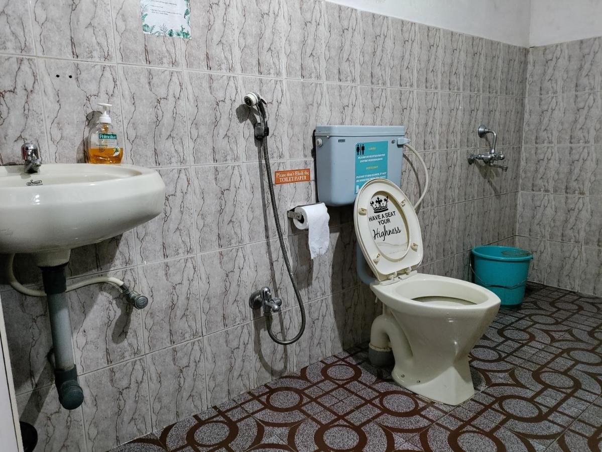 Goanvibes Hostel Анджуна Екстериор снимка