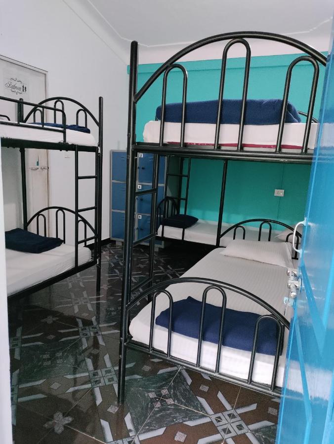 Goanvibes Hostel Анджуна Екстериор снимка
