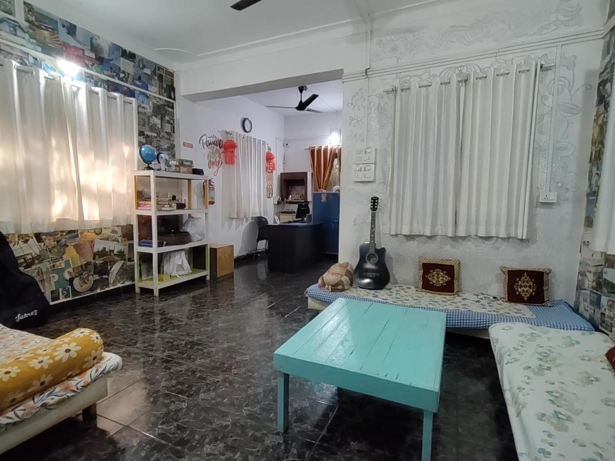 Goanvibes Hostel Анджуна Екстериор снимка